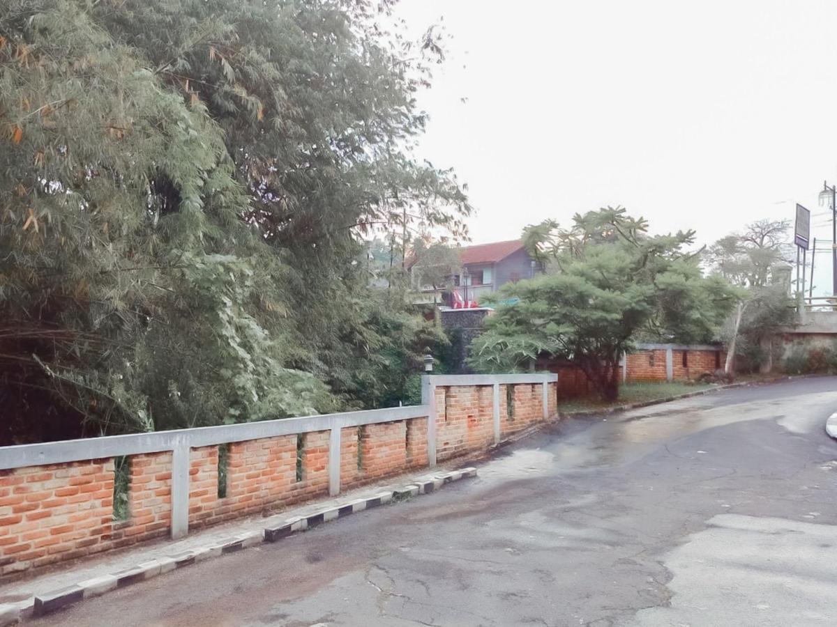 Urbanview Hotel Rio Life House Cianjur By Reddoorz エクステリア 写真